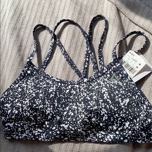 Reebok Hero Strappy Sports Bra Size US M/EUR 38-40